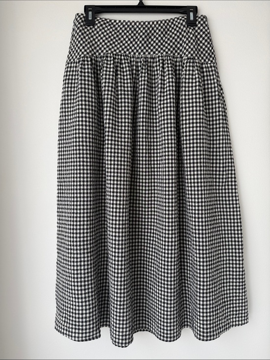 Uniqlo Dresses & Skirts - Uniqlo Black and White Gingham A-Line Midi Skirt